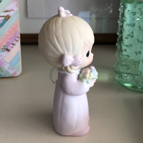 Precious Moments Bridesmaid Figurine - Picture 3 of 6